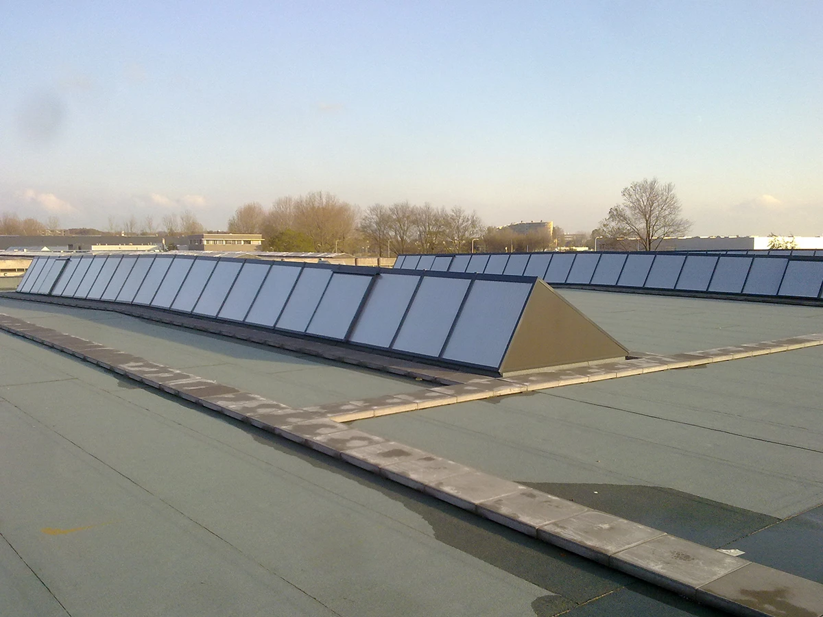 FKM Daglicht oplossingen - Producten - Op daken - sheddak 01